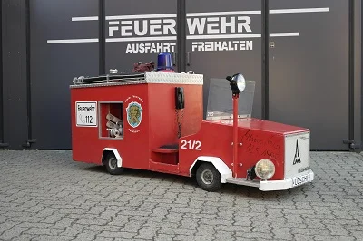 loeschi21-2klein.jpg